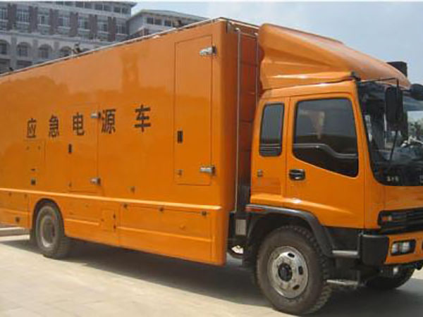 太子河冬季柴油发电机启动前,如何检查燃油系统中的积水?